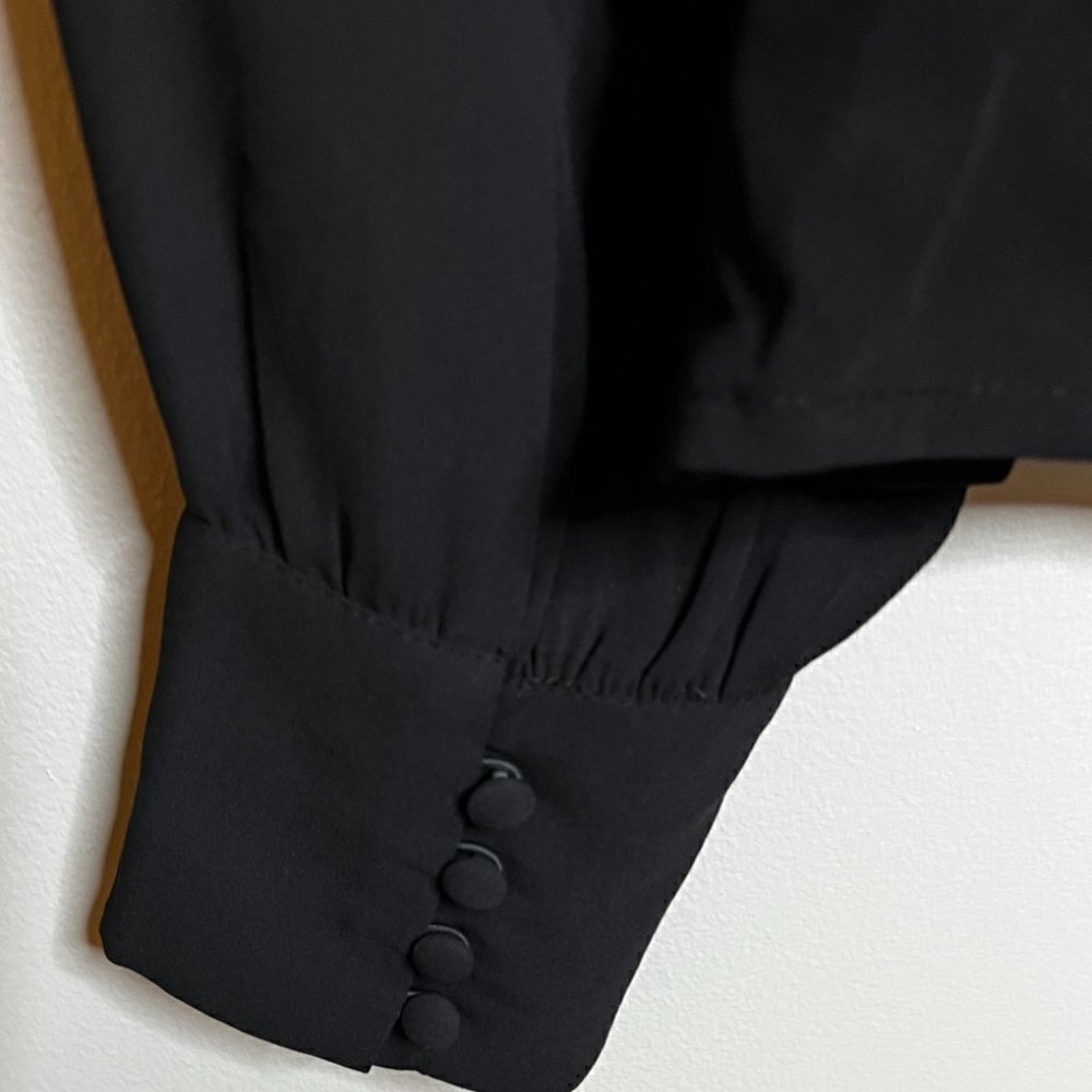 Abercrombie & Fitch Black Blouse 9 Button V Neck Front Size L - Picture 5 of 5